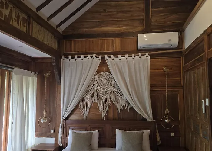Little Elephant Cottage
